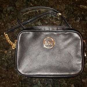 *CLOSET CLEANOUT* Michael Kors Crossbody